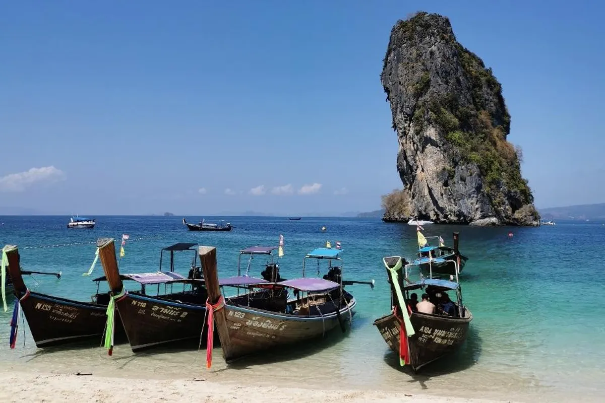 Čari zemlje tisuće osmijeha ili zašto je odlična odluka provesti zimu u badiću na tajlandskoj plaži