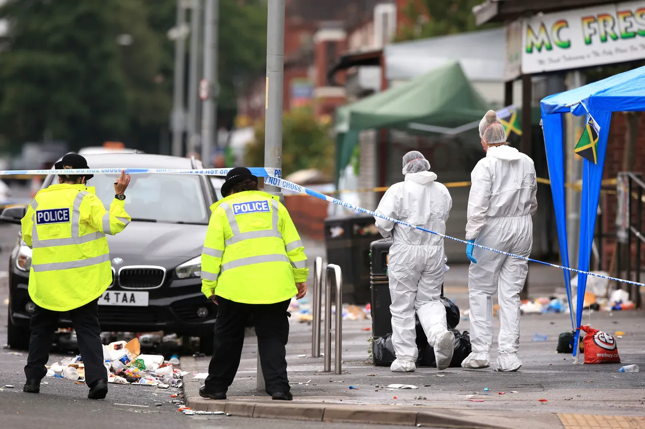 Deset ljudi ranjeno u pucnjavi na karnevalu u Manchesteru