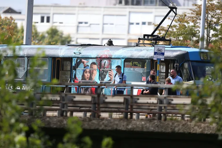 Zagreb: U tramvaju na Mostu mladosti pronađeno mrtvo tijelo muškarca KATEGORIJE
