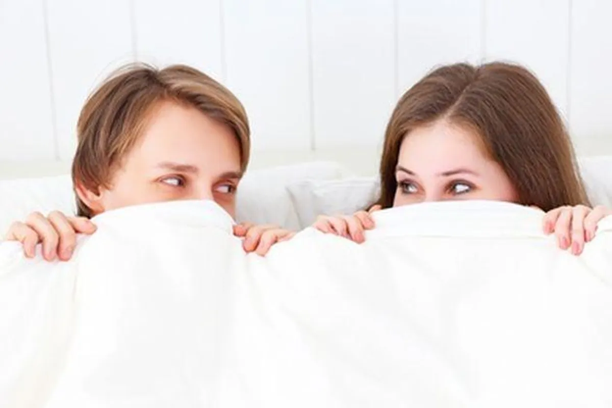 Jeste li u potpunosti opušteni u krevetu s partnerom?