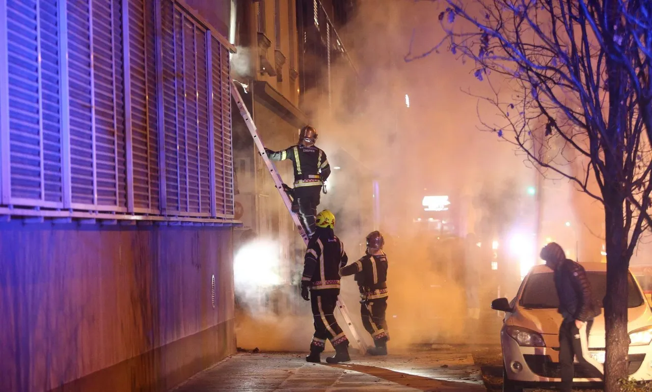 Buknuo požar u Zagrebu: Na terenu su bili vatrogasci i policija, nema ozlijeđenih