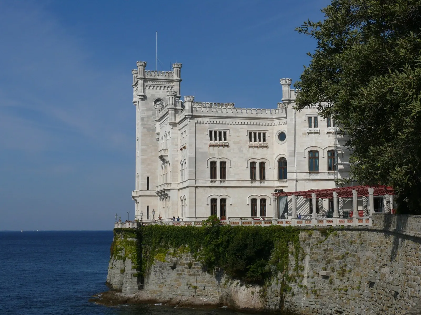 Dvorac Miramare